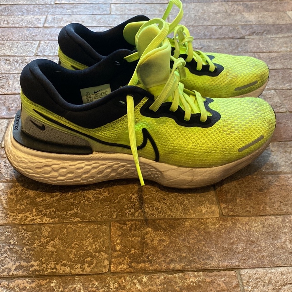 Nike Invincible